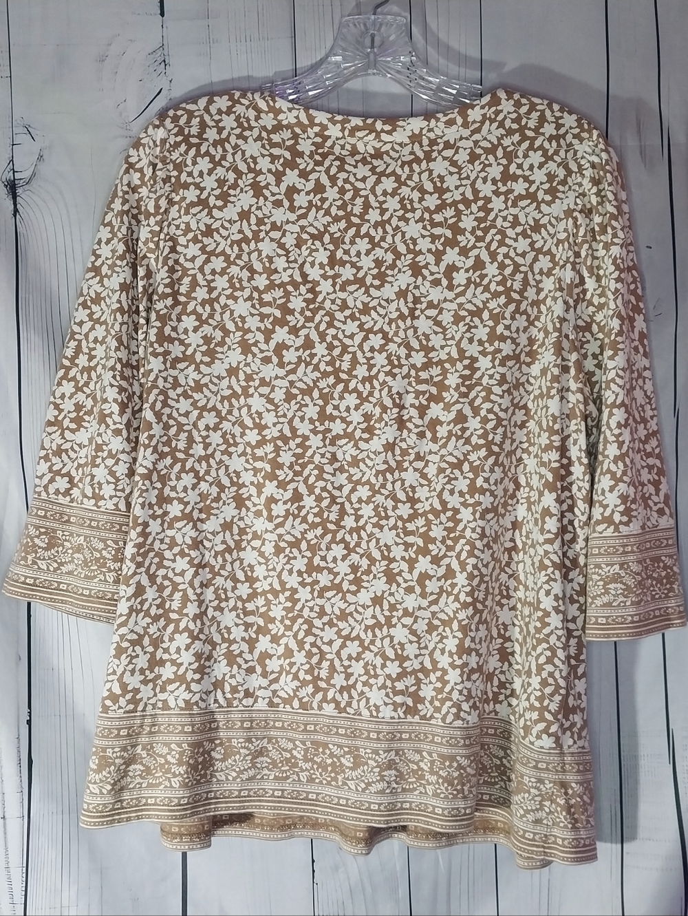 J. Jill Tan and White Floral V-Neck Boho 3/4 Sleeve Tunic Grandmacore Top - Picture 6 of 8